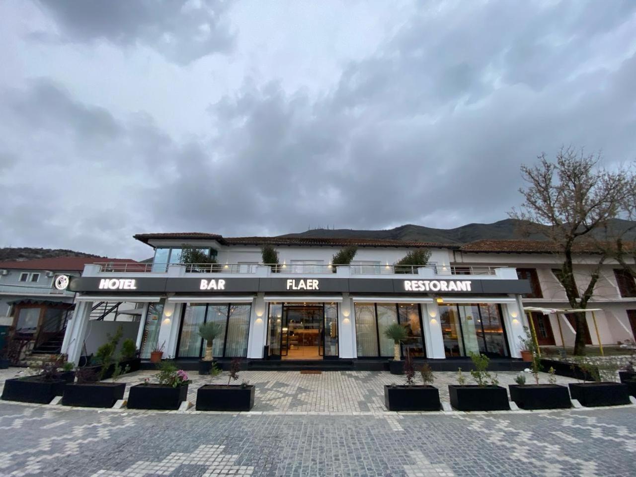 Hotel Flaer Shkoder Exterior photo